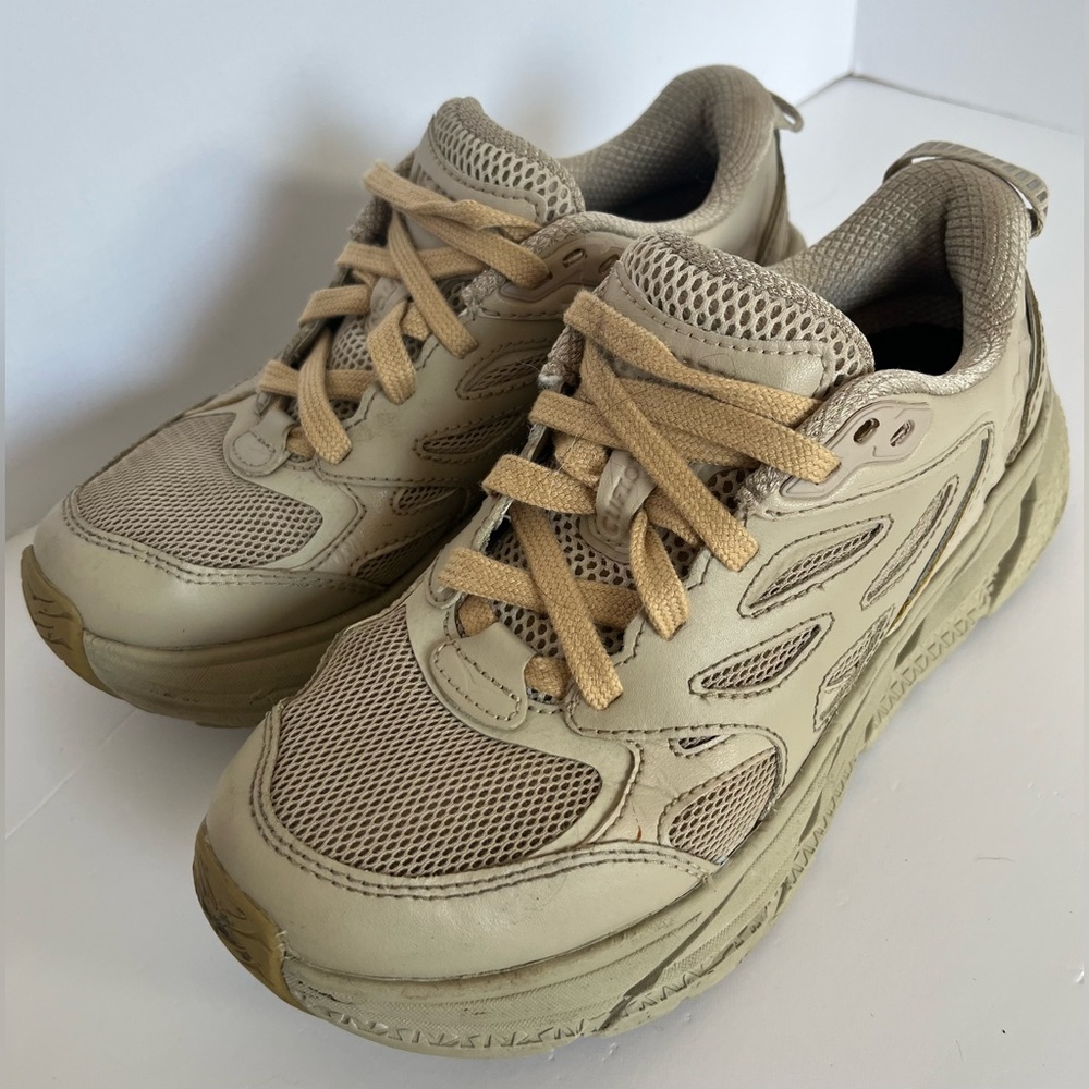 Hoka Bondi L Dune Oxford Tan | Neutral Aesthetic Gorpcore Sneaker